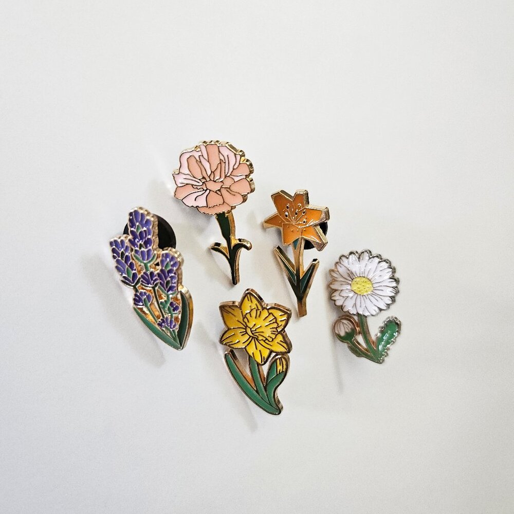 Set of 5 Floral/Flower Enamal Pins - Gold - Rubber Backing